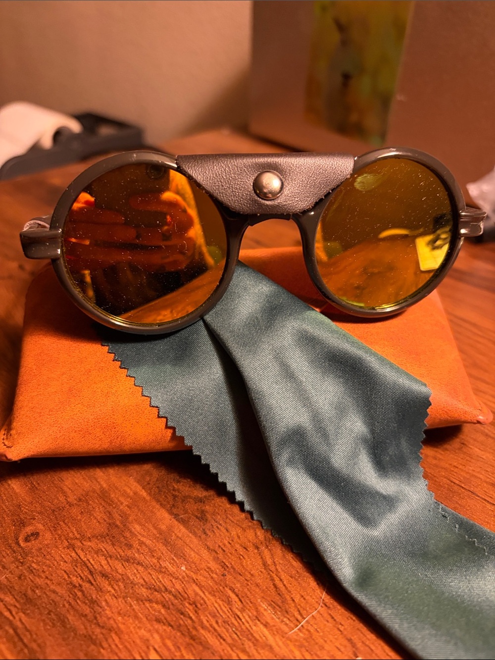 Vallon heron glacier sun glasses brown yellow mountaineering hiking boots
